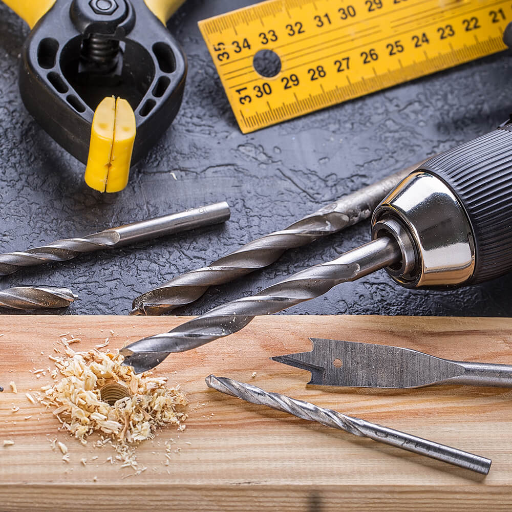 SILVERTOOLS - Egyszerű. Megbízható. Dolgozni jött.